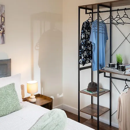 ゲストハウス Luxury En-suite - Town Centre 3*